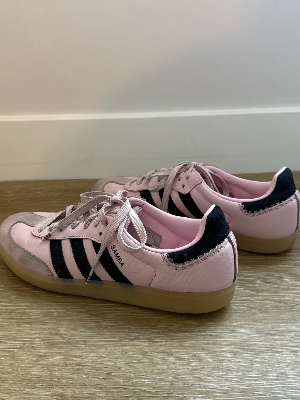 adidas pink suede navy stripe samba size 9 - WORN ONCE - Picture 4 of 7